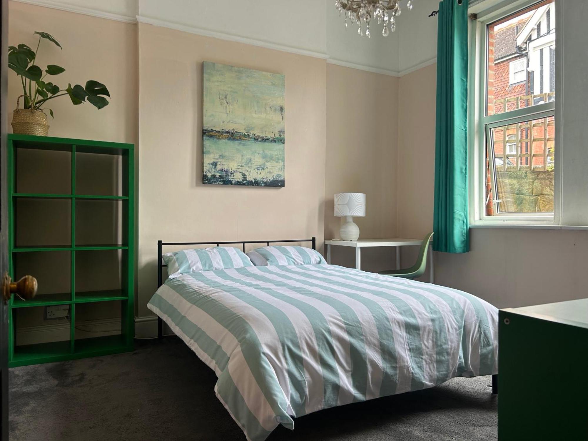 Bohemian Rhapsody Apartment St Leonards-on-Sea Bagian luar foto